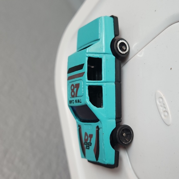 Vintage Die Cast Toy Car DT Twin Cam 87 Turquoise Blue - Picture 3 of 8